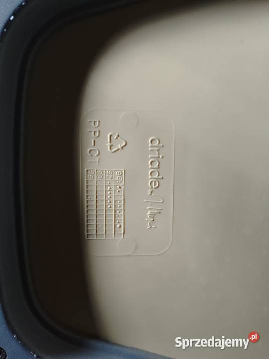 Krzesła Silla projJosep Llusc Driade 1995