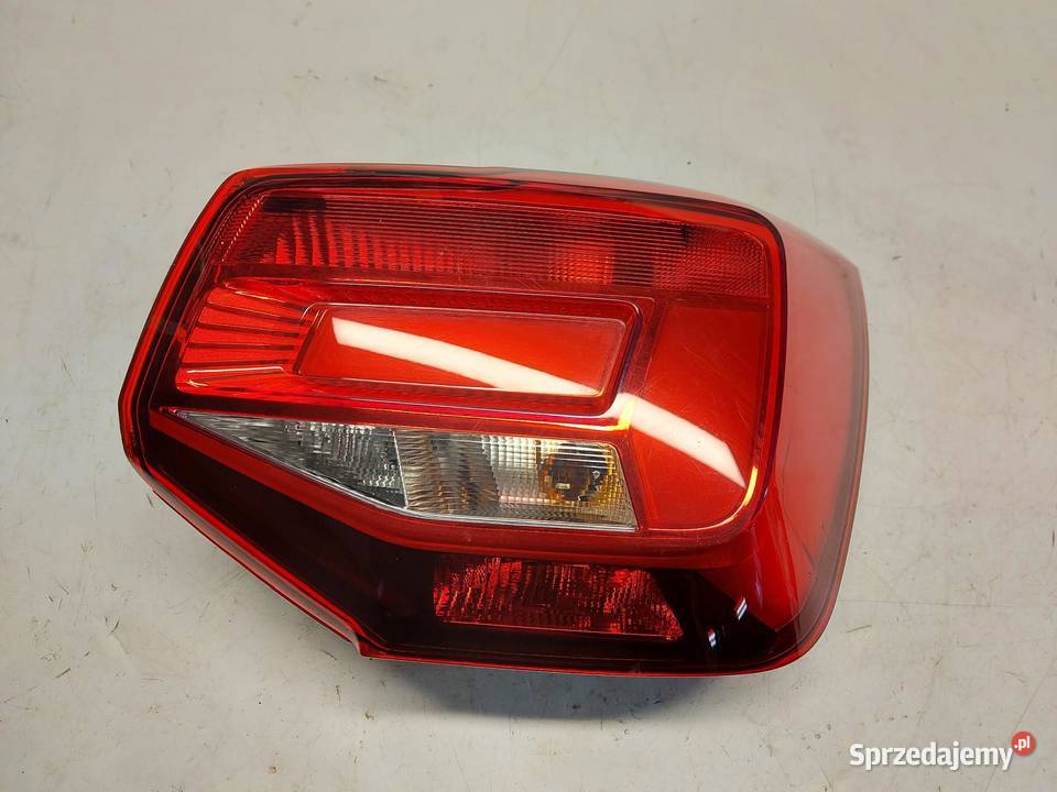 Audi Q2 81A Lampa tył prawa 81A945070B
