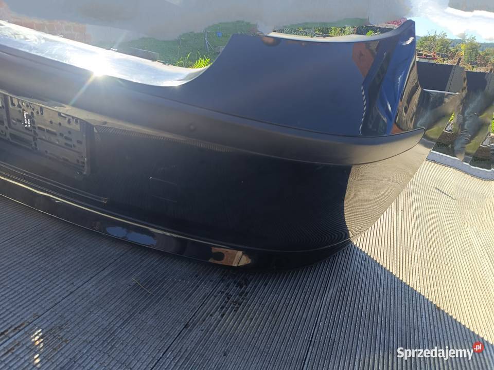 Zderzak tył BMW e81 e87 kolor schwarz 2 668