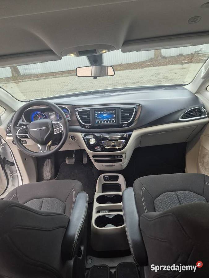 Sprzedam Chrysler Voyager gniazdo AUX podlaskie Łomża