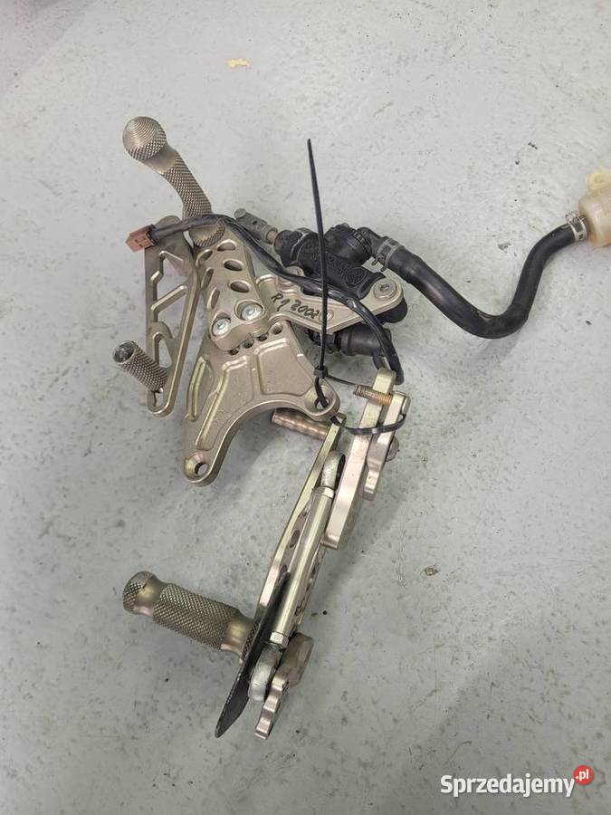 YAMAHA R1 R 1 RN 09 0203 RN09 PODNÓŻKI KIEROWCY wielkopolskie Nowy Tomyśl