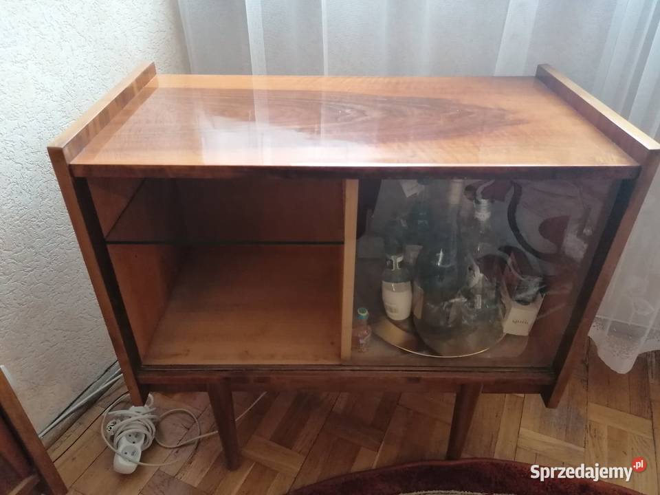 Sprzedam zestaw mebli z PRLu kredens komoda łódzkie Łódź