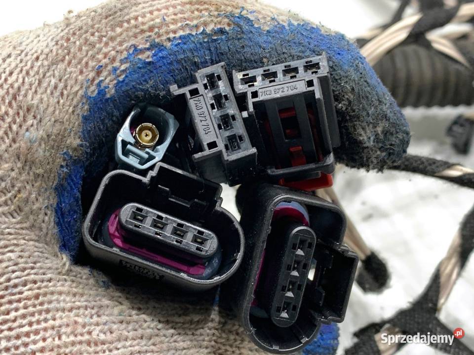 WIĄZKA KLAPY BAGAŻNIKA TYŁ SEAT ALHAMBRA II 20 osobowe podkarpackie