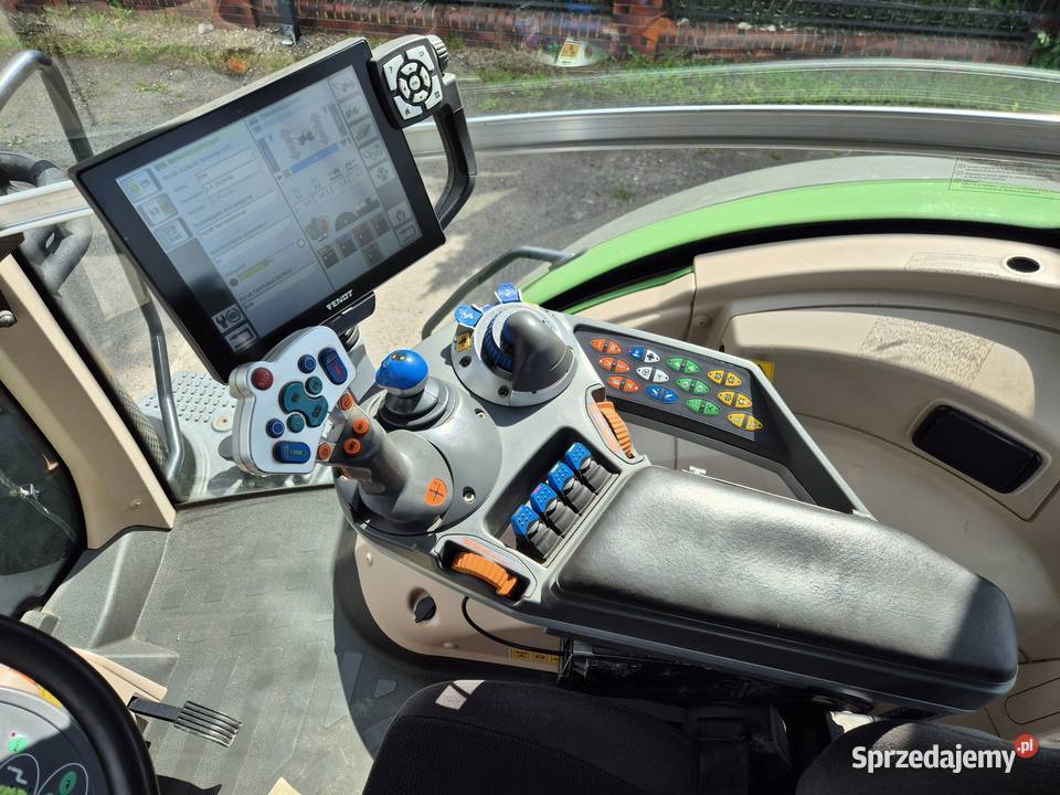 Fendt 828 Vario Profi Plus z Niemiec Dziwie