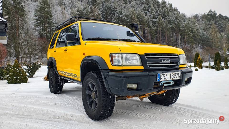 Isuzu trooper monterey 35v6 gaz automat Michałowice