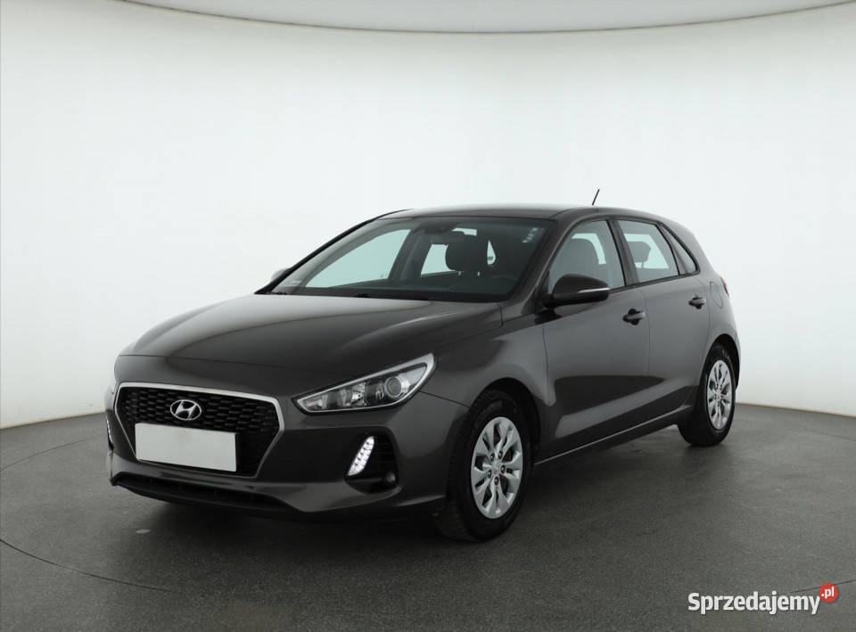 Hyundai i30 14 CVVT bluetooth