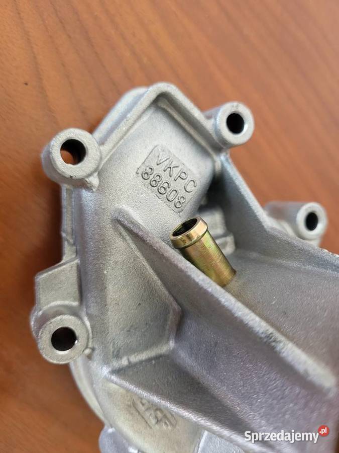 Mercedes 124 201 190 Pompa wody OM601 sprzedam