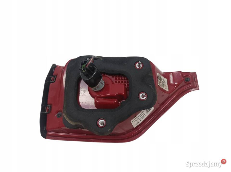 LAMPA TYŁ W KLAPĘ PRAWA LIFT FL Kia Sportage IV