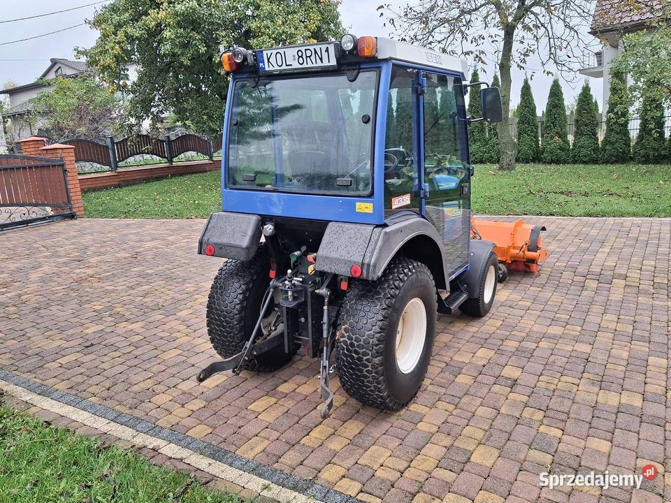 ISEKI 4335 2011 Zamiatarka Ciągniki Rodaki