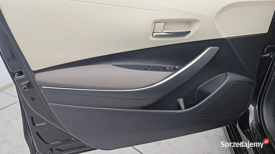 Toyota Corolla 16 Comfort Z Polskiego Salonu Warszawa sprzedam