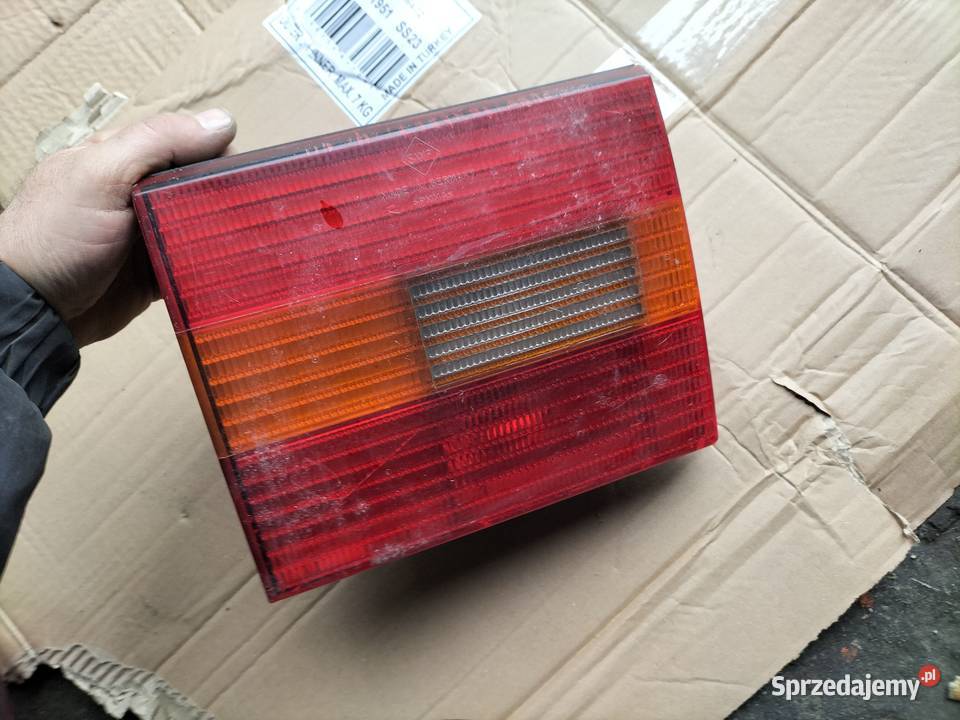 LAMPA TYŁ TYLNA LEWA VW PASSAT B4 KLAPA Kamień-Kolonia sprzedam