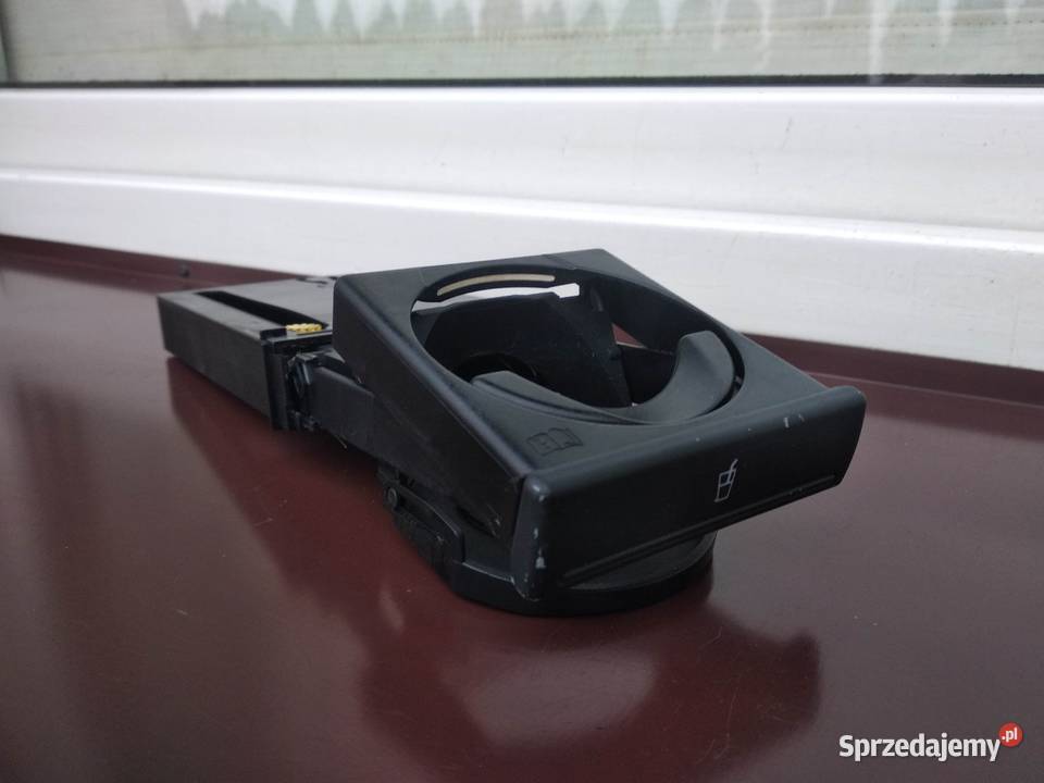 Audi A3 8L LIFT FL uchwyt na kubki napoje Sieradz