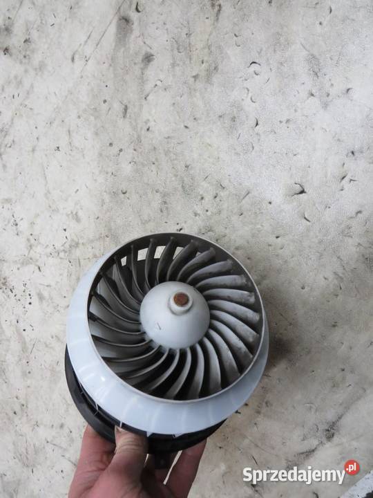 REZYSTOR DMUCHAWY MERCEDES W205 0130309002