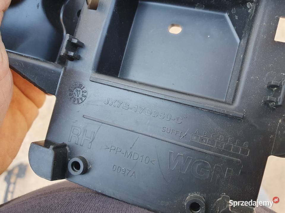 FORD FOCUS MK4 ŚLIZG ZDERZAKA PRAWY TYŁ Międzychód