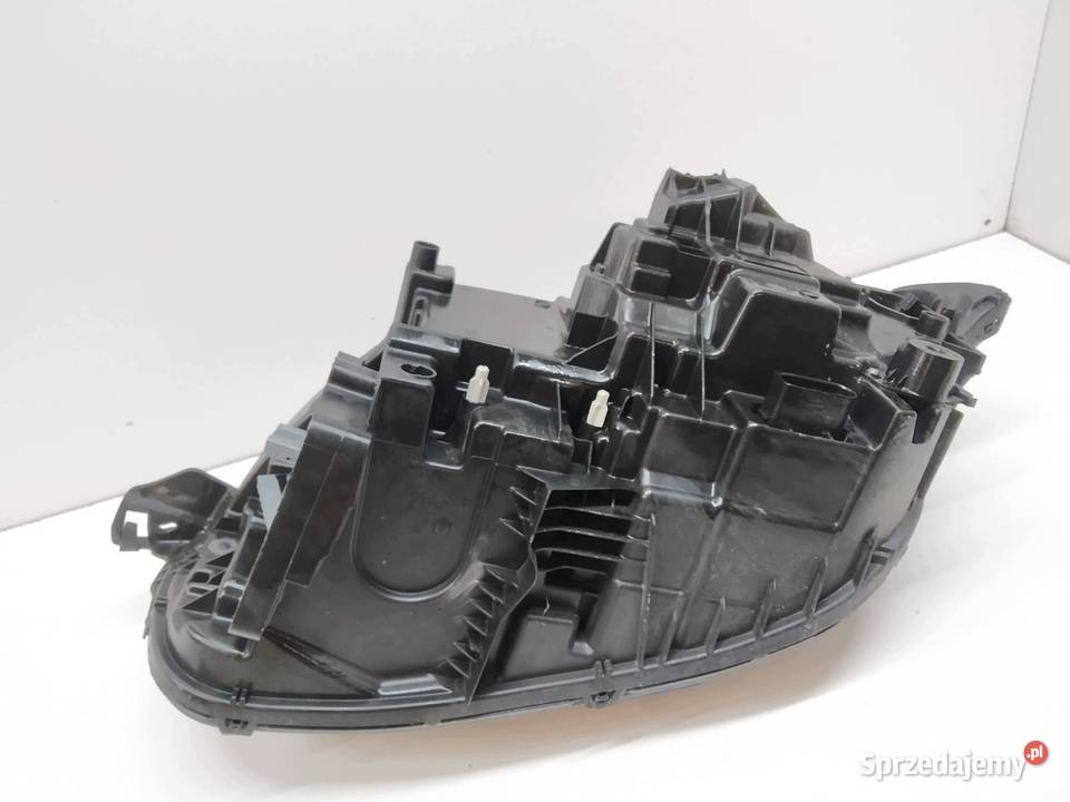 LAMPA PRZÓD PRAWA FULL LED EUROPA 32228297 Volvo