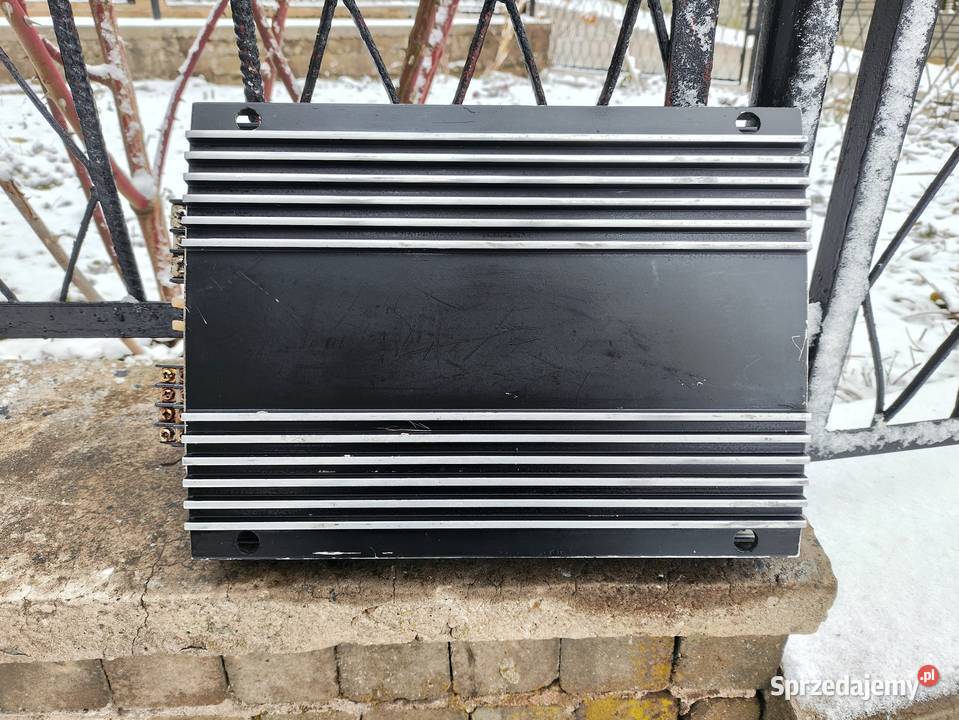 Wzmacniacz samochodowy 4 kanałowy Blaupunkt GTA Niegowonice sprzedam