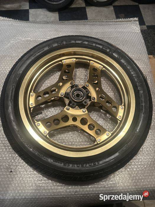 Honda VF750 VF 750F RC15 Koło Felga Opona V458