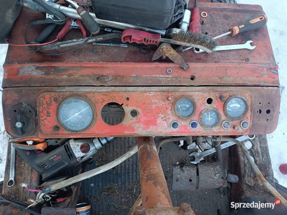 Deska rozdzielcza półka zegary t25 władimirec