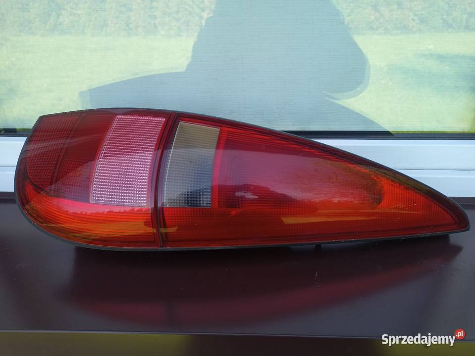 Renault Laguna 1 I kombi lampa tył tylna prawa Sieradz sprzedam