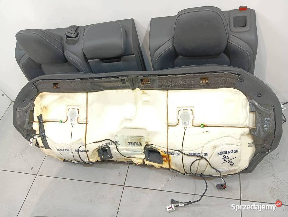 FOTELE KANAPA S7 4K8 SKÓRA GRZANE ELEKTRYCZNE Rok produkcji 2018