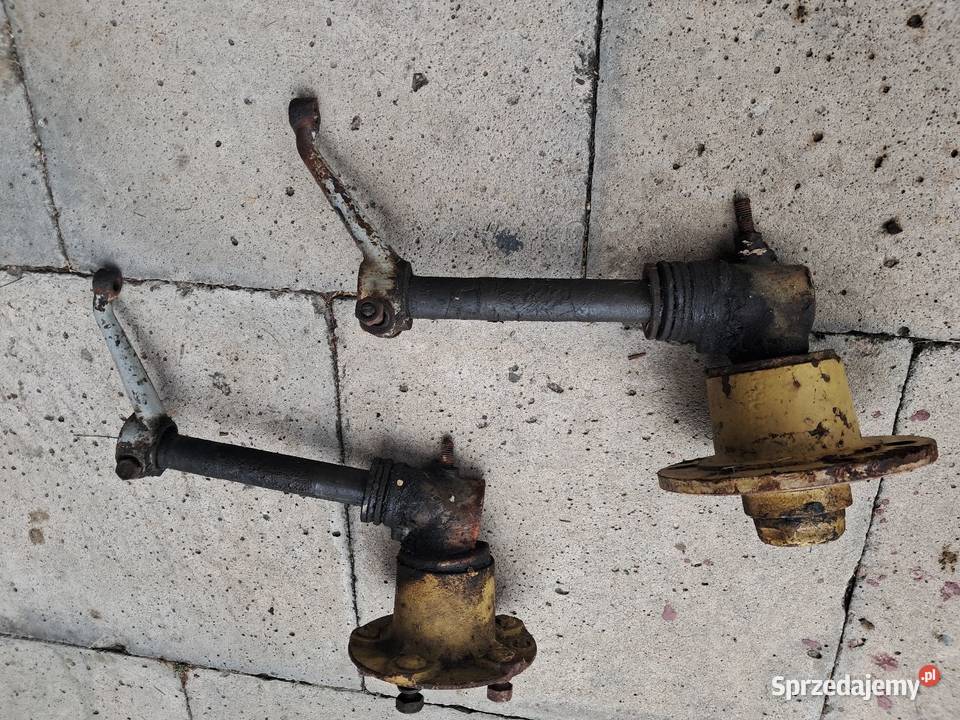 Zwrotnica osi przedniej Ursus c328 Nowy Targ sprzedam