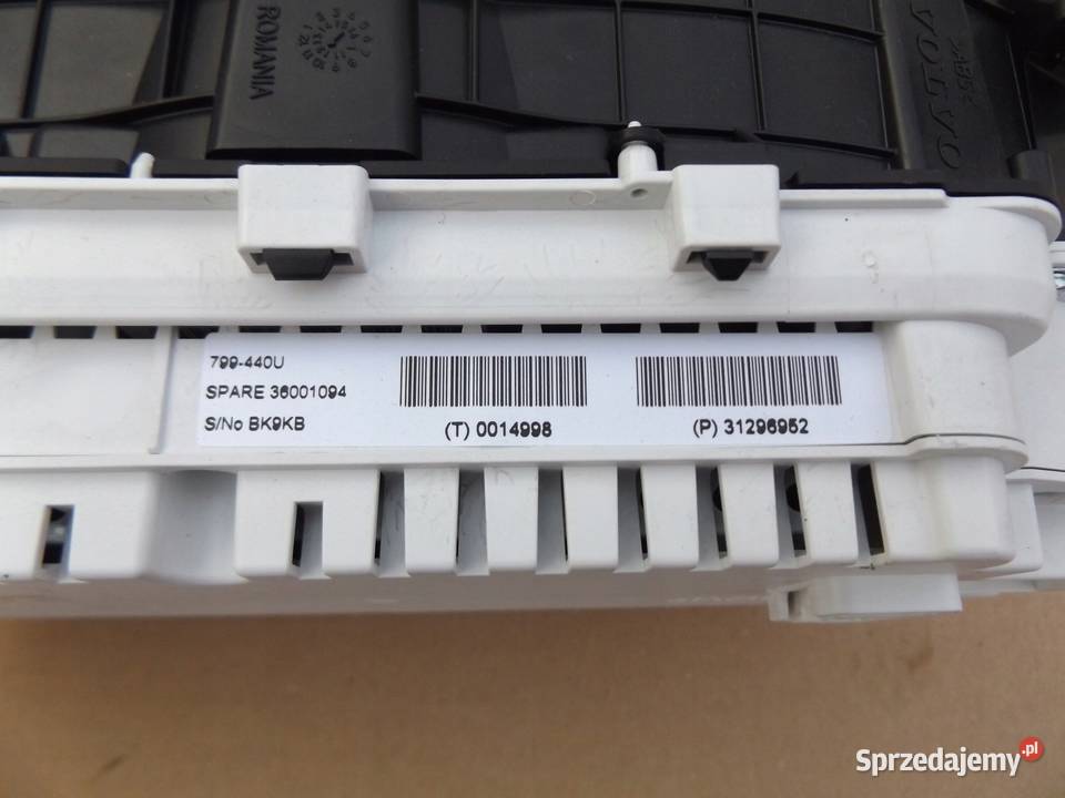 Volvo V40 II 1216r LICZNIK ZEGARY TFT 31296952 Chełm