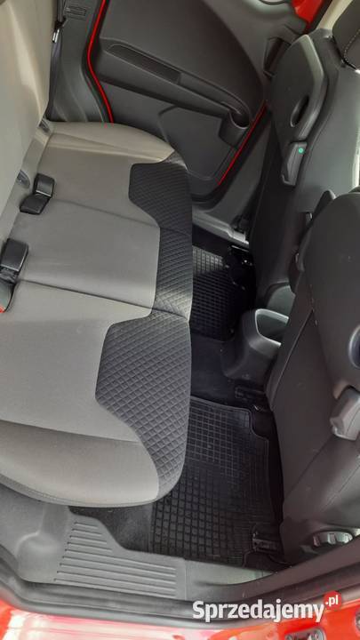 Ford Courier Tourneo 2018 15 CDTI 143000 Salon manualna