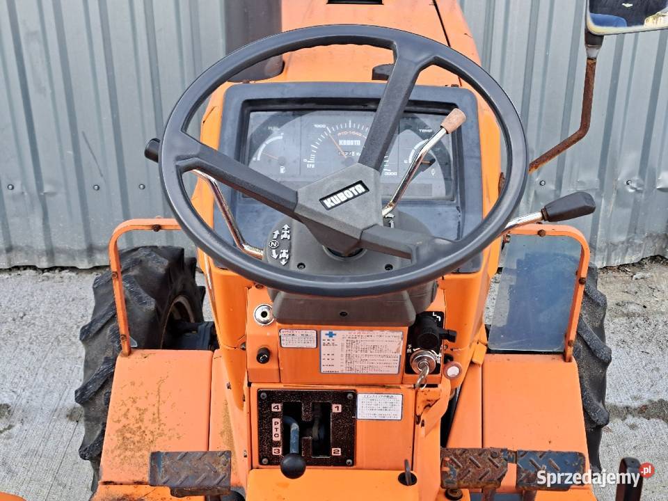 Traktorek traktor KUBOTA ZL118 18 44 Skrzynia biegów Manualna dolnośląskie Małuszyn