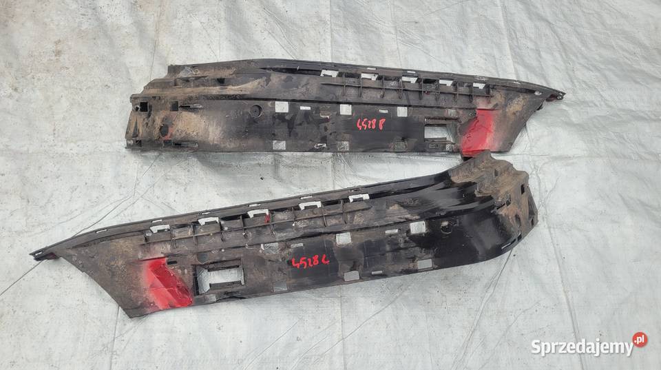 LEWY PRAWY ŚLIZG ZDERZAKA TYŁ VW PASSAT B5 SEDAN Ruda Śląska