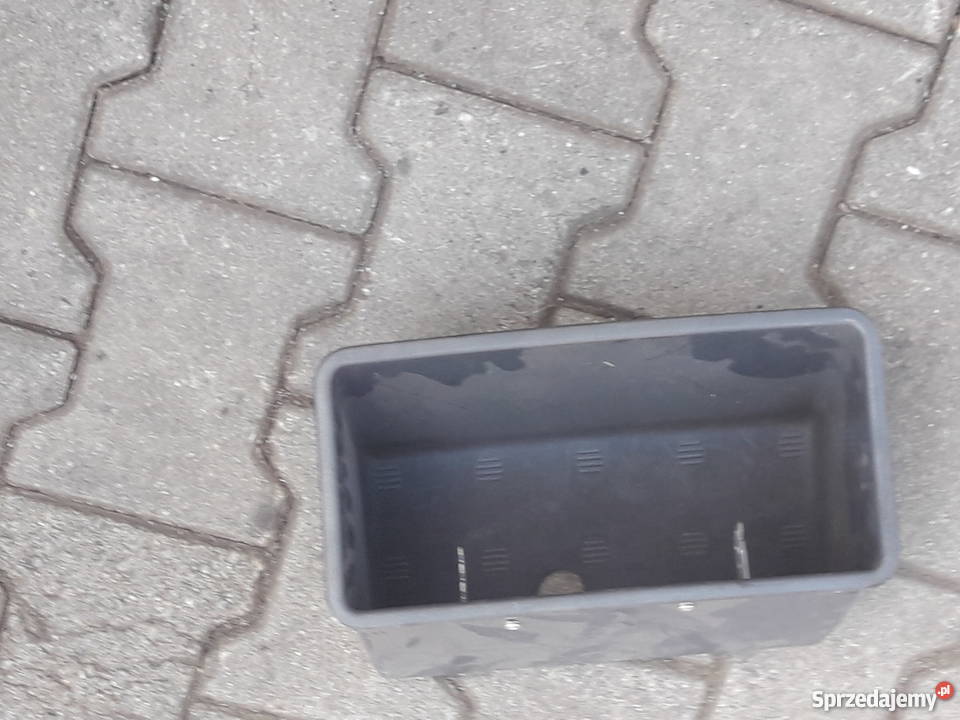 6736950169 PÓŁKA SCHOWEK MERCEDES ciężarowe Pozostałe śląskie Częstochowa