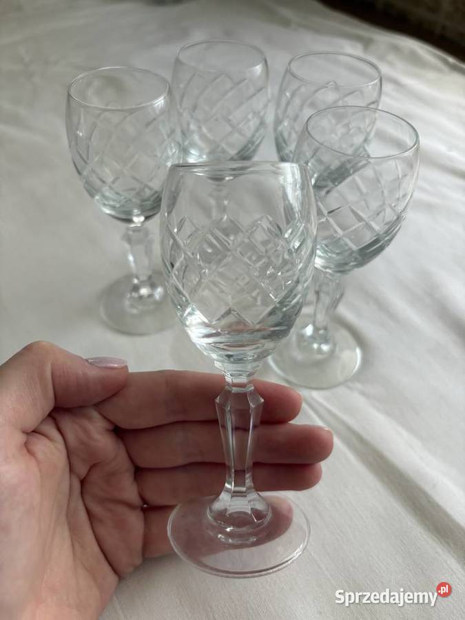 Zestaw pięciu szklanych kieliszków kryształowych Porcelana i szkło Rzeszów