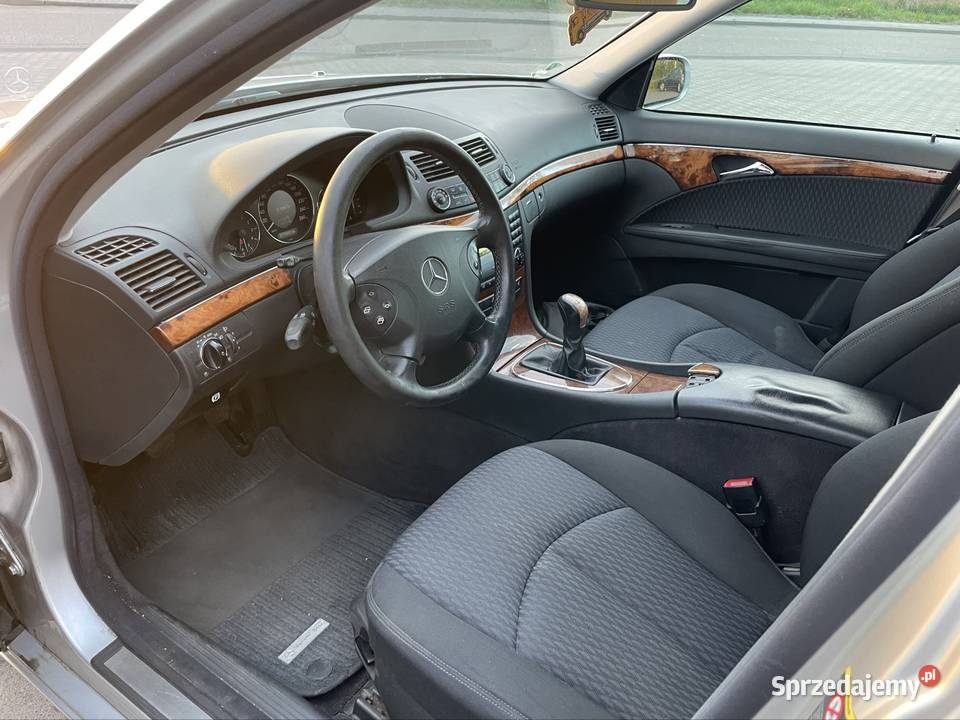 Mercedes w211 Piątek