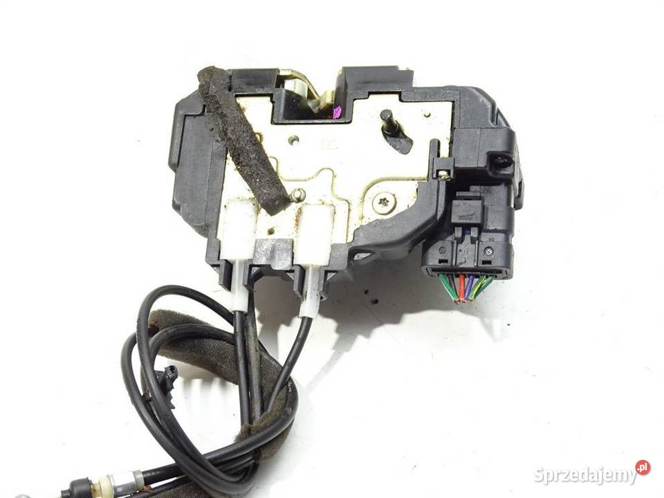 ZAMEK TYŁ PRAWY NISSAN MURANO Z50 SUV 0209