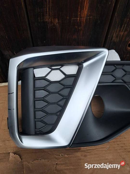 Prawa kratka Audi A4 B9 Lift SLine 8W0807682AM osobowe