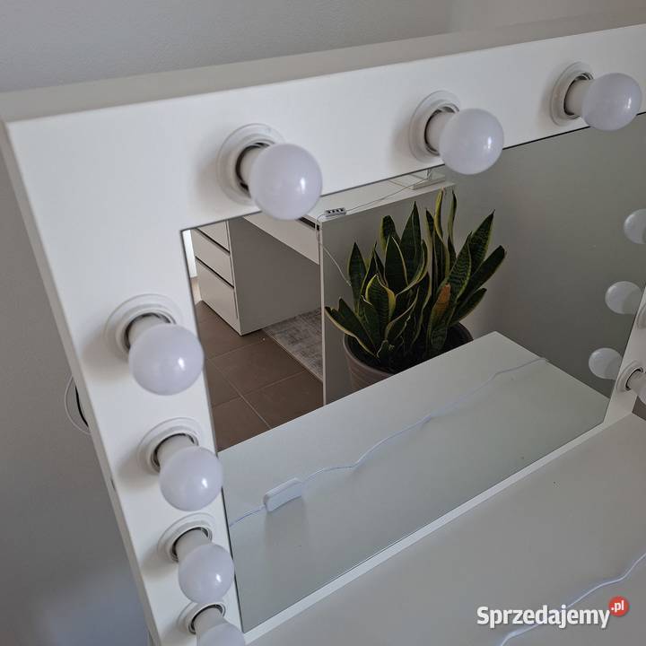 Toaletka kosmetyczna w stylu Hollywood Nowy Sącz