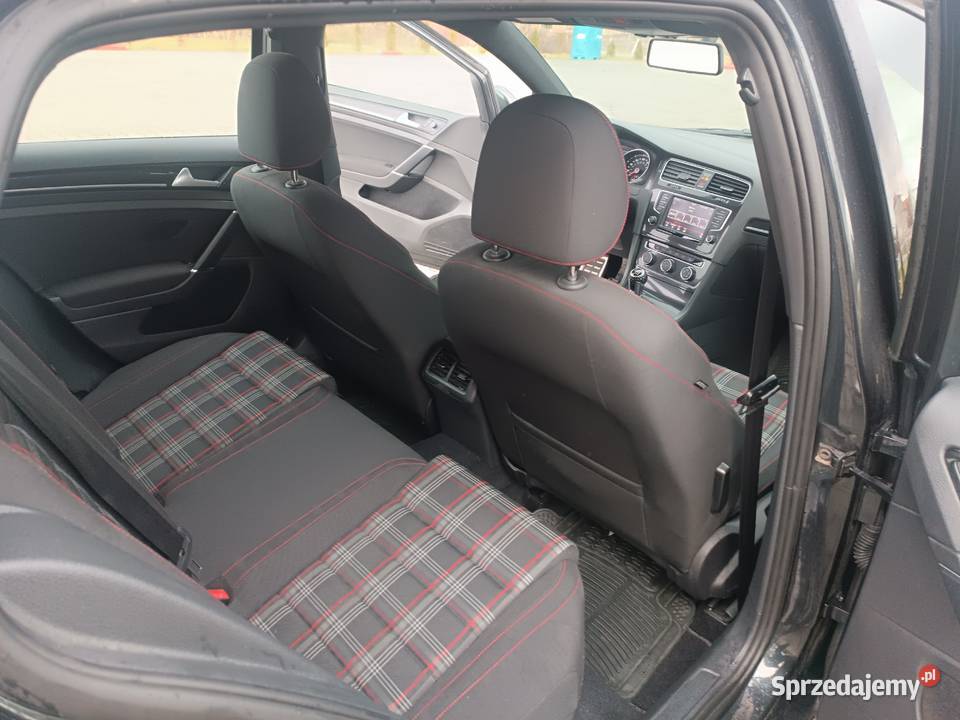 Sprzedam zainwestowanego golfa 7 gti