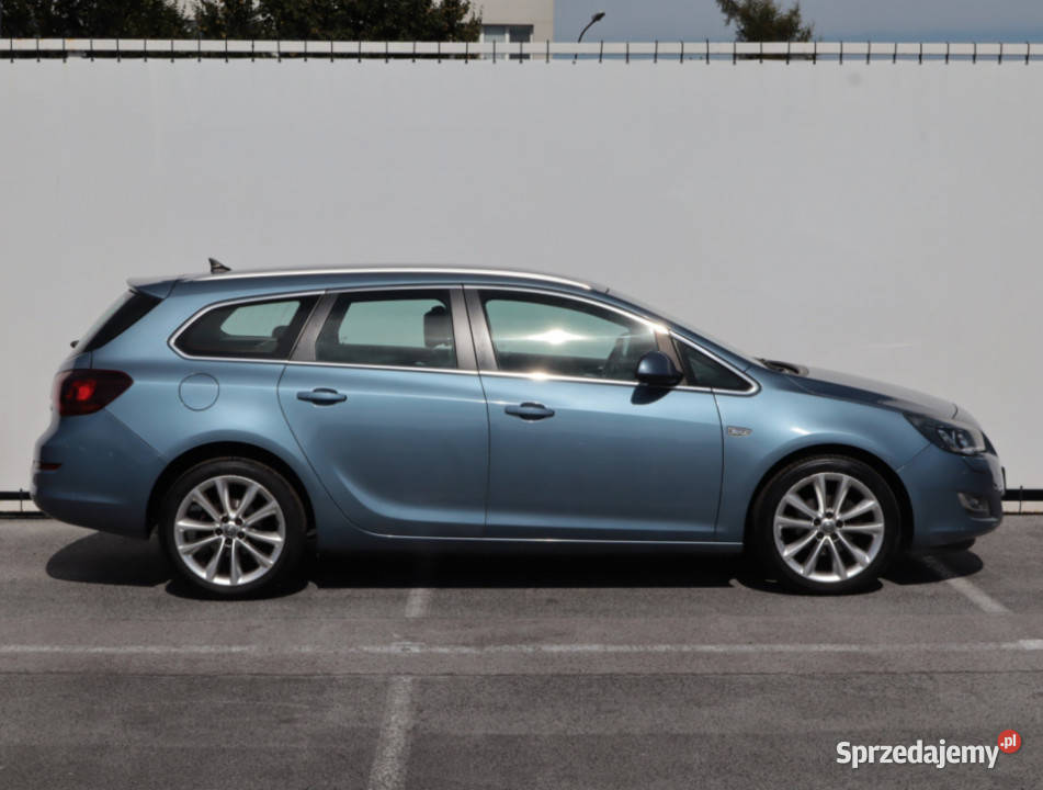 Opel Astra 14 T