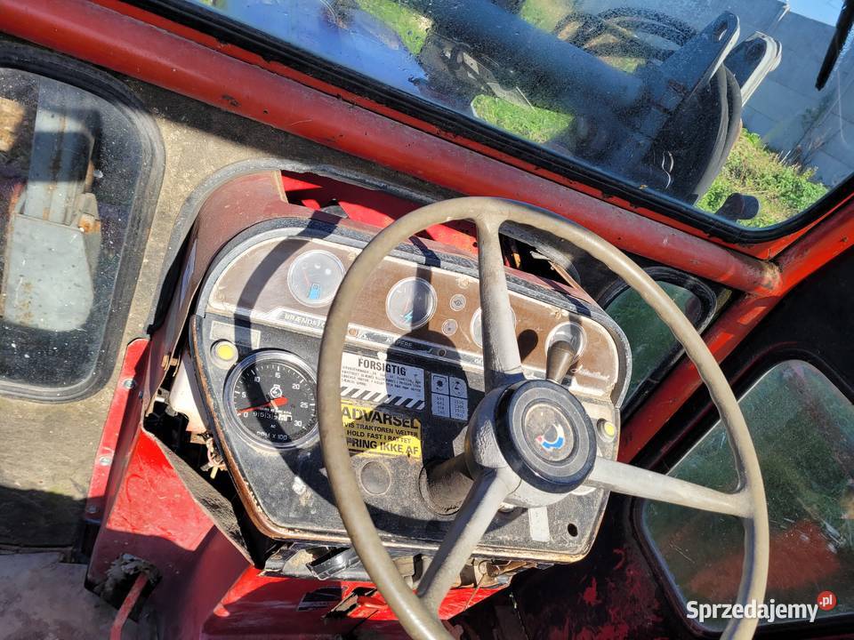 Ciągnik International IH 574 z ładowaczem świętokrzyskie sprzedam