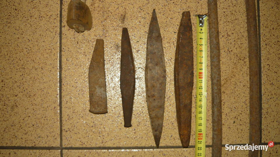 Narzędzia kowalskie szczypce młotki kleszcze Sokółka
