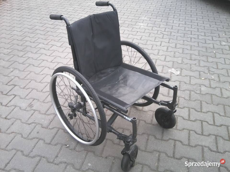 Sprzedam lekki wózek inwalidzi lecz niekompletny Knurów