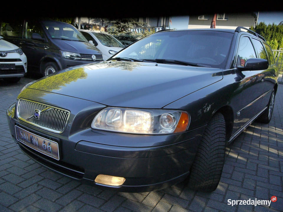 Volvo V70 25b 180tkm Skóra Stan b bezwypadkowy szary