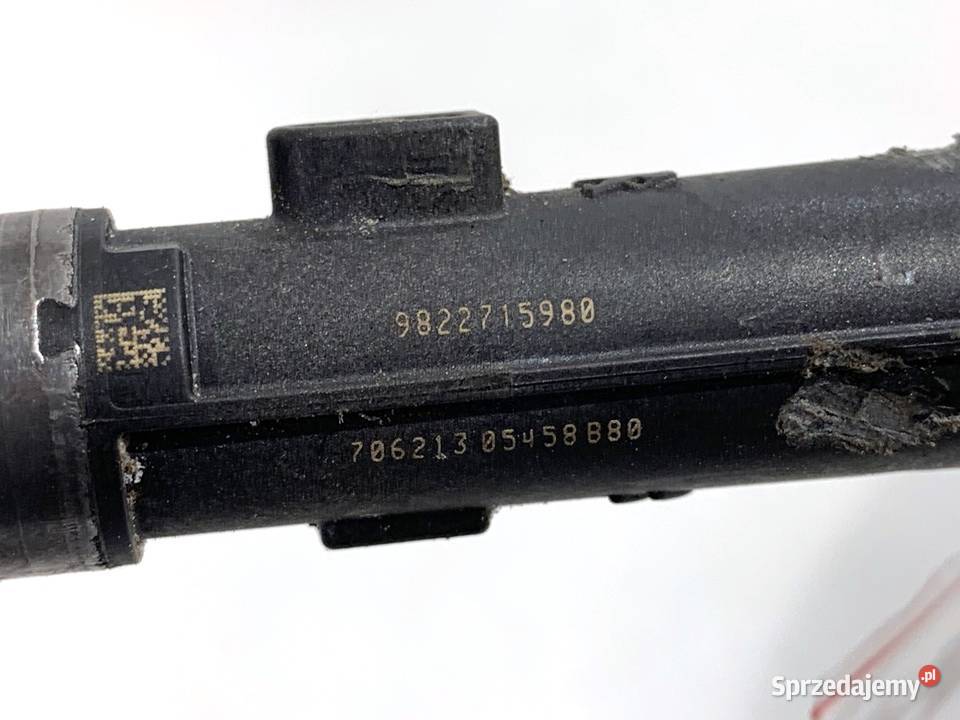 WTRYSKIWACZ PEUGEOT 308 SW III 9822715980 12 131 Wtryskiwacze