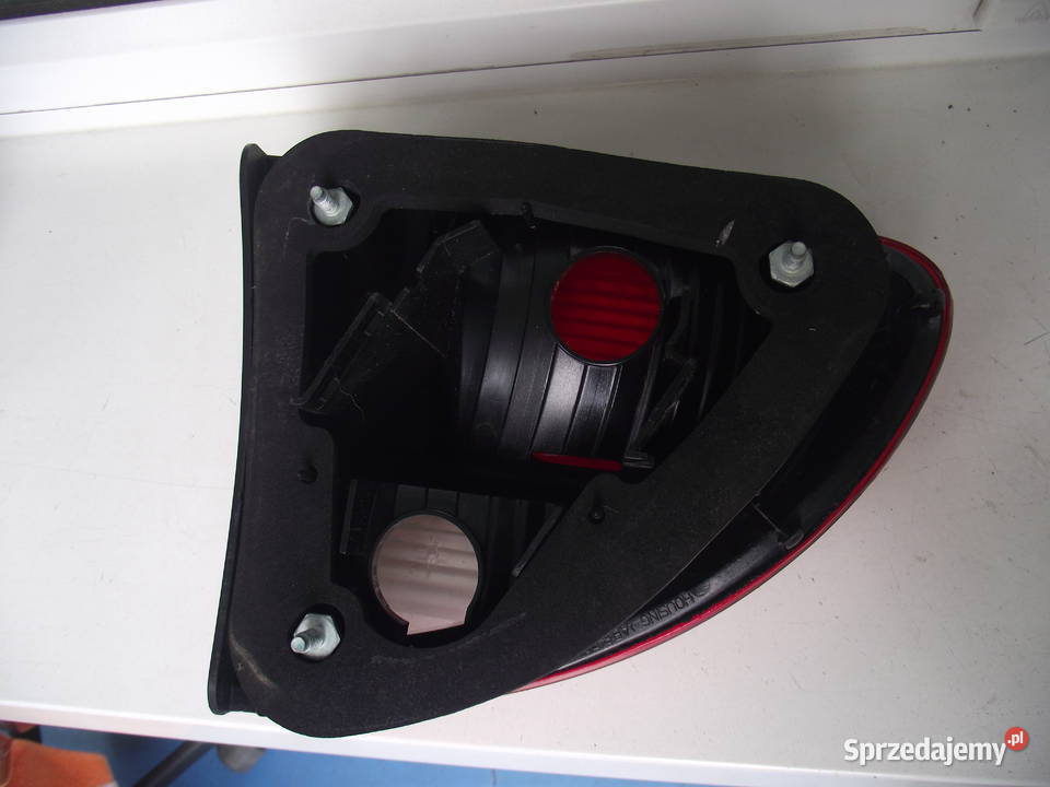 Seat Leon Lampa tylna prawa osobowe Lampy tylne dolnośląskie Wrocław