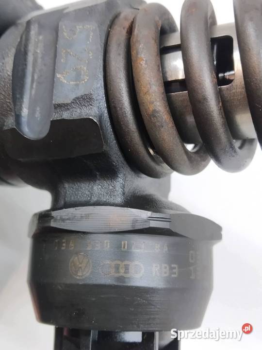 POMPOWTRYSKIWACZ 038130073BA 19 TDI Audi A4 II