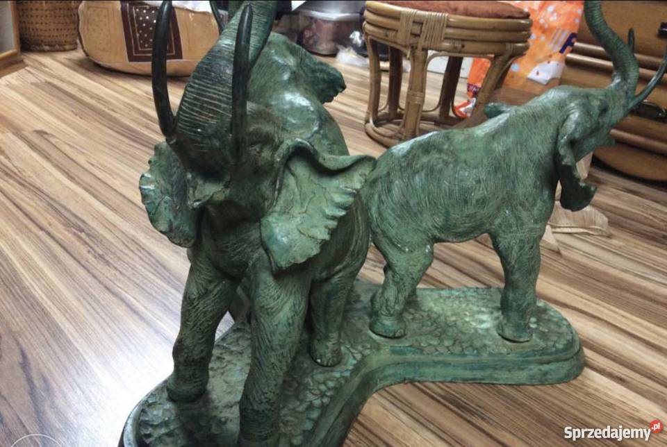 Stolik kawowy stół lawa z brązu 3 słonie 49cm Stoły, krzesła, biurka Bystrzyca Kłodzka
