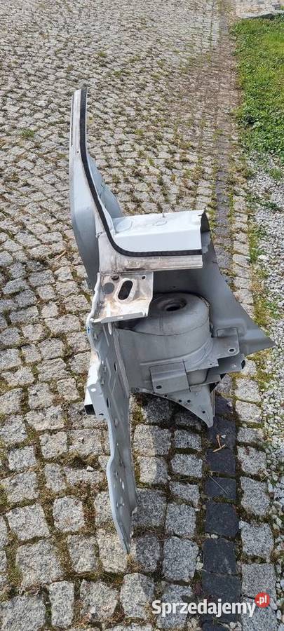 Prawa ćwiartka Renault Trafic 3 i 4 Świdnica