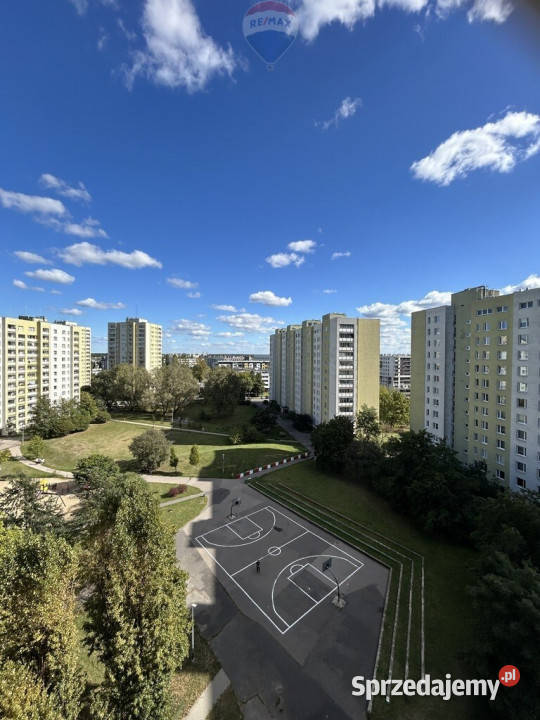 3 pokoje z widokiem na zachodzące słońce Piętro 9 Warszawa