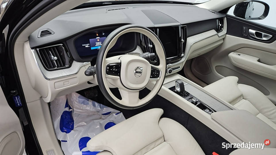 Volvo XC 60 B5 B AWD Plus Dark aut Z Polskiego napęd 4x4 Warszawa