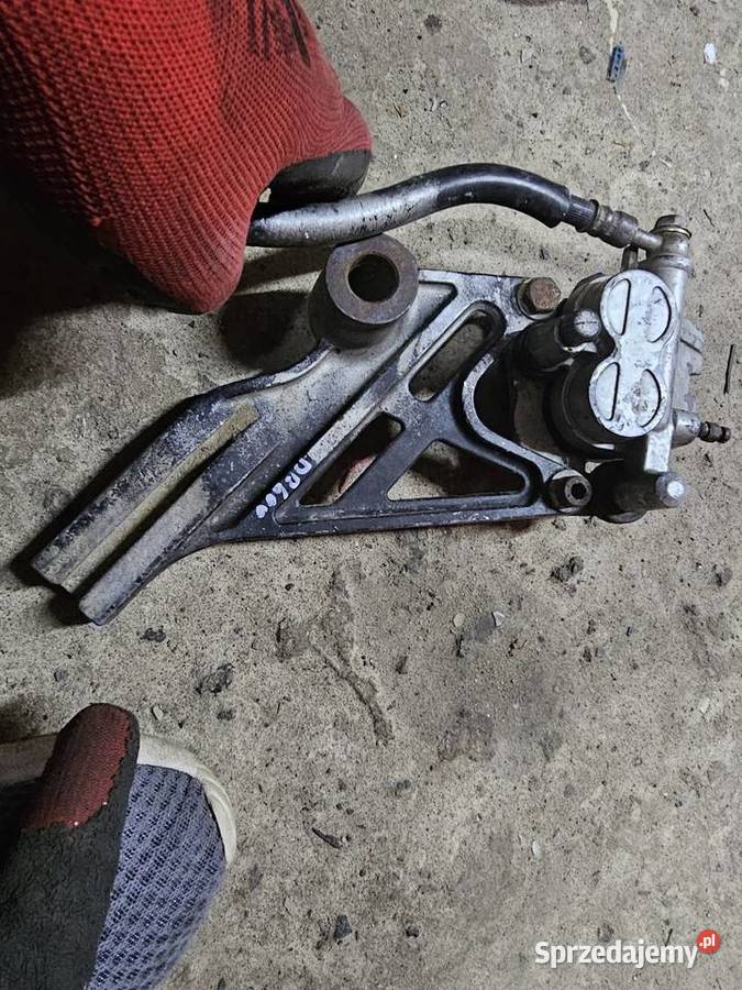 Suzuki DR 600 650 zacisk tył tylny tylni dr600 sprzedam