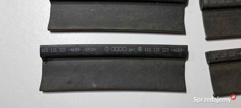 Żaluzja obudowy wentylatorów chłodnicy 1K0121223 Luzino